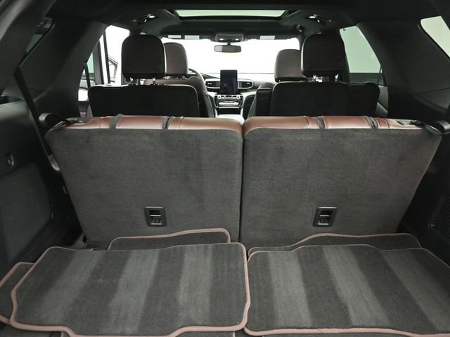 Certified 2023 Ford Explorer Platinum w/ Technology Package image 25