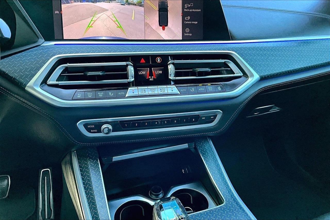 Used 2020 BMW X5 M50i w/ Executive Package AWD/4WD image 15