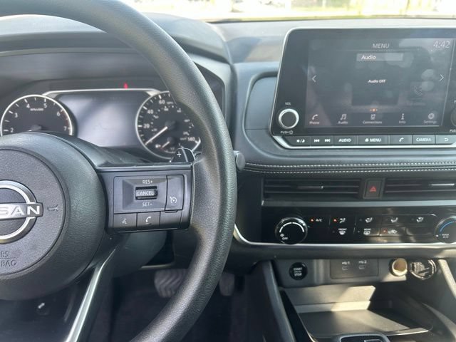 Used 2024 Nissan Rogue S AWD/4WD image 36