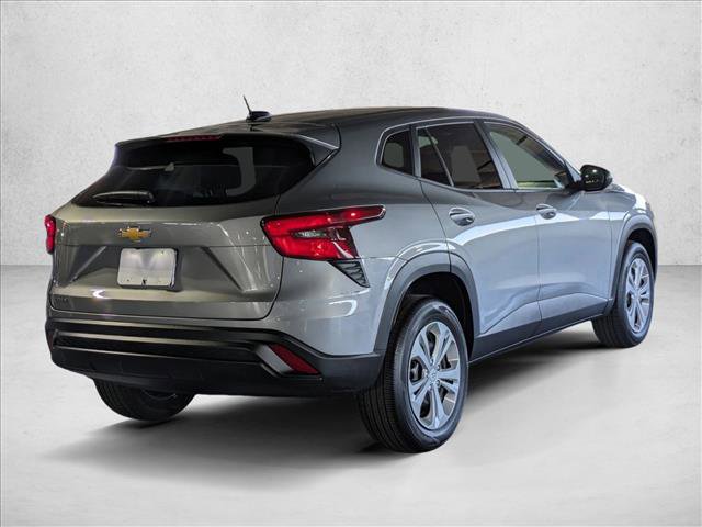 Used 2024 Chevrolet Trax LS image 5