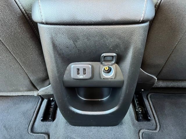 Used 2022 Chevrolet Colorado LT w/ LT Convenience Package image 19