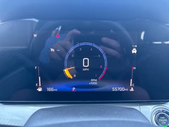 Used 2025 Chevrolet Trax LT FWD image 23
