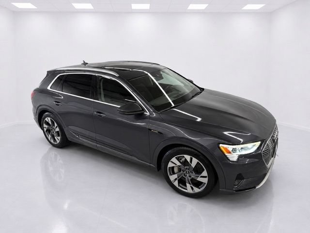 Used 2021 Audi e-tron Premium AWD/4WD image 11