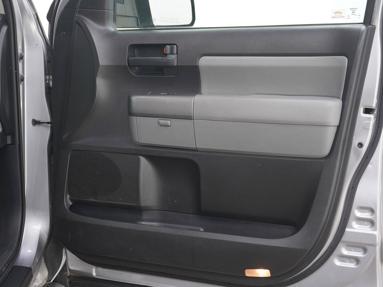 Used 2010 Toyota Sequoia SR5 AWD/4WD image 12