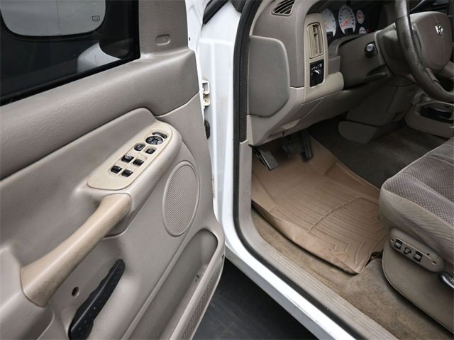 Used 2004 Dodge Ram 1500 Truck SLT image 14
