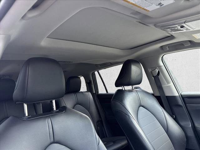 Certified 2025 Toyota Highlander XLE AWD/4WD image 29