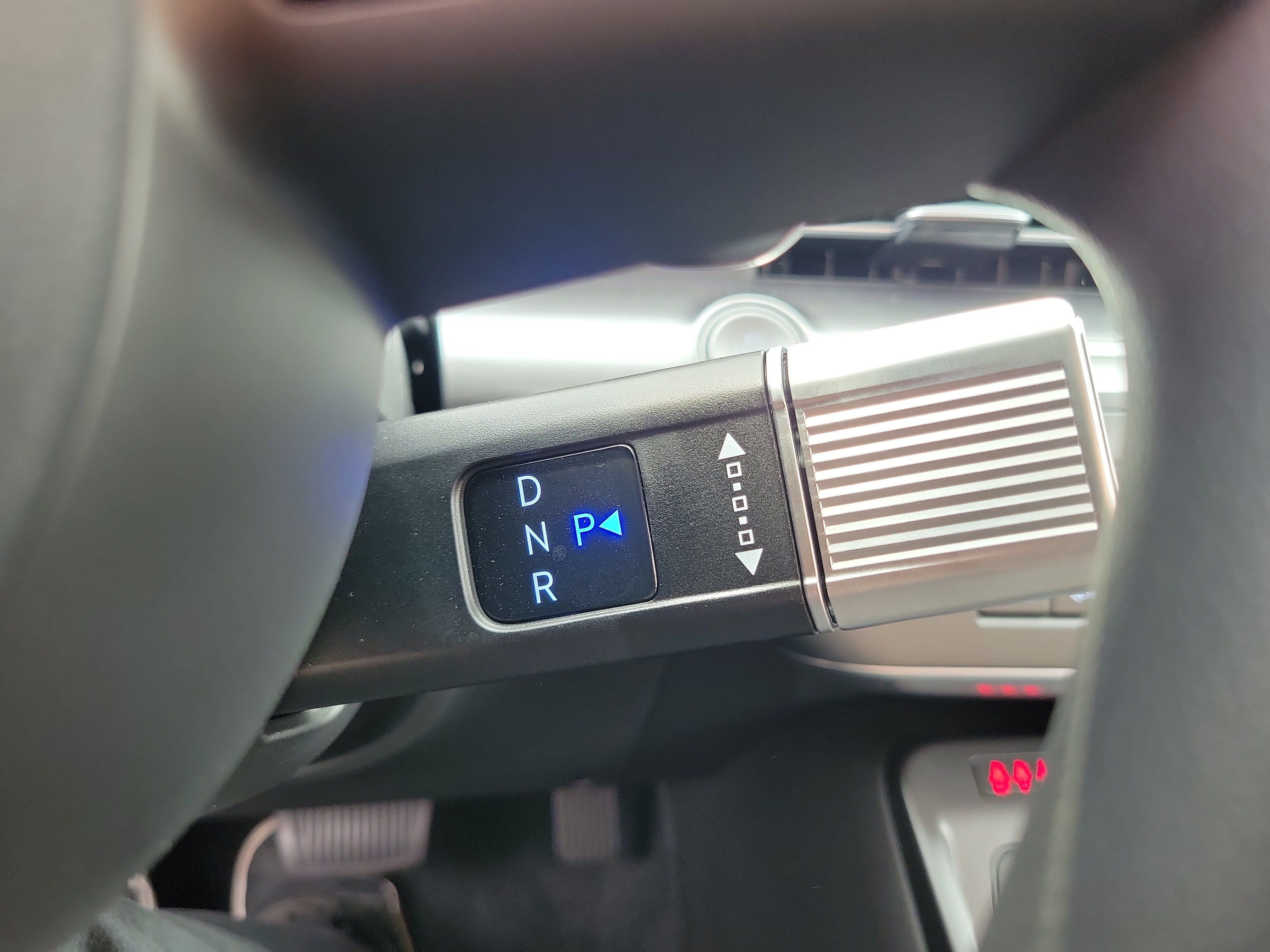 New 2025 Hyundai Kona SE FWD image 8