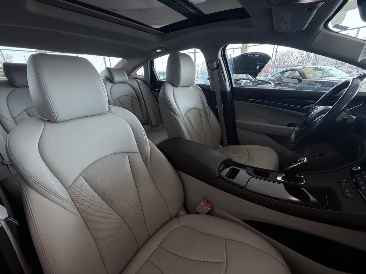 Used 2018 Buick LaCrosse Premium w/ Driver Confidence Package #2 image 27