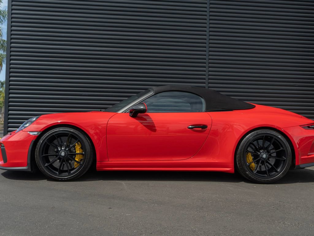 Used 2019 Porsche 911 Speedster image 2