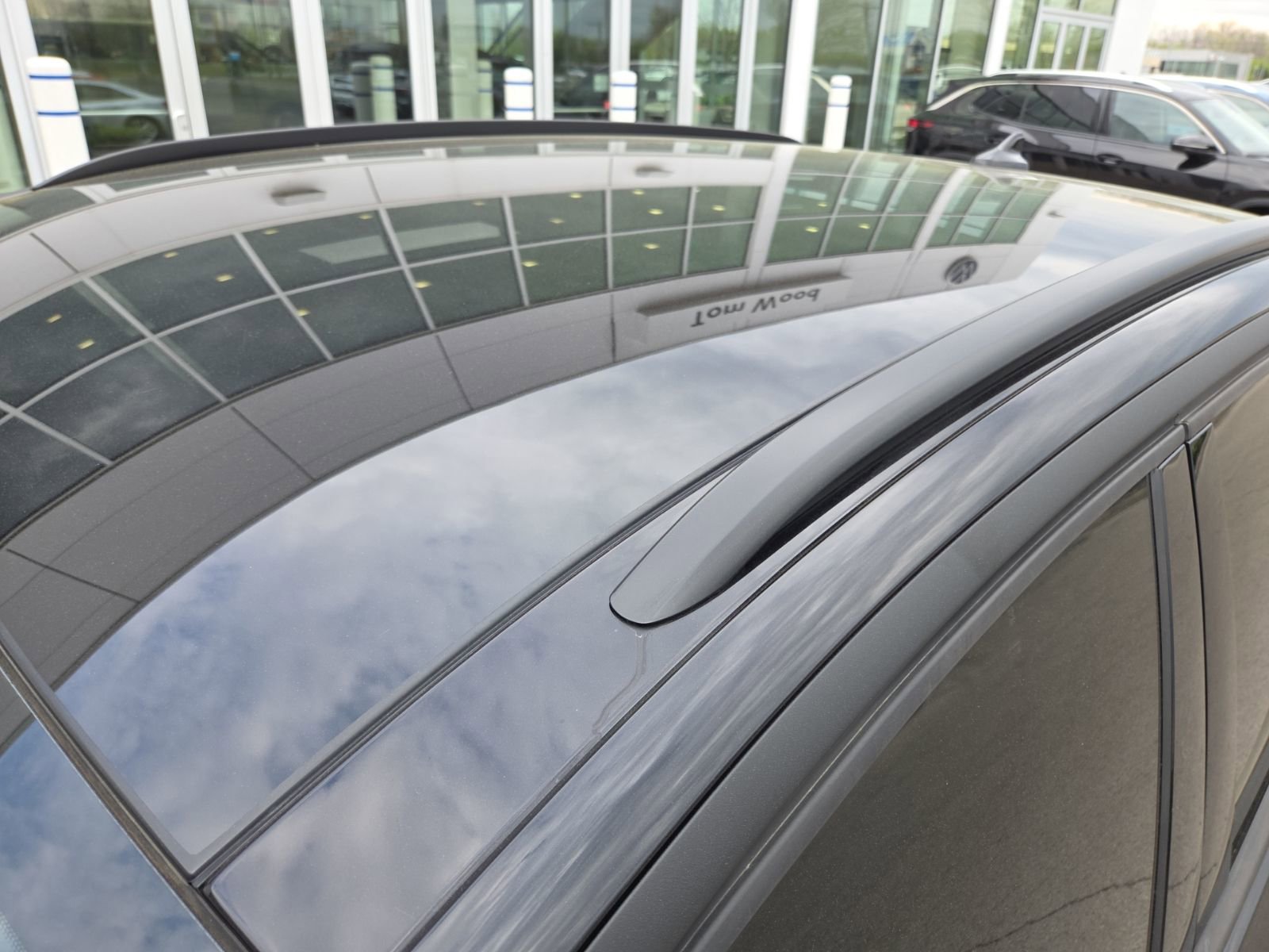 Used 2023 Volkswagen ID.4 Pro S image 15