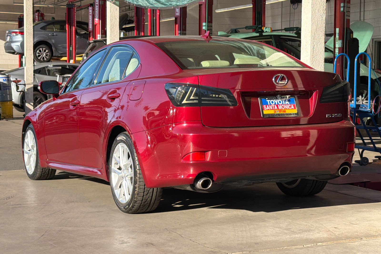 Used 2012 Lexus IS 250 w/ Premium Pkg Value Edition RWD image 6