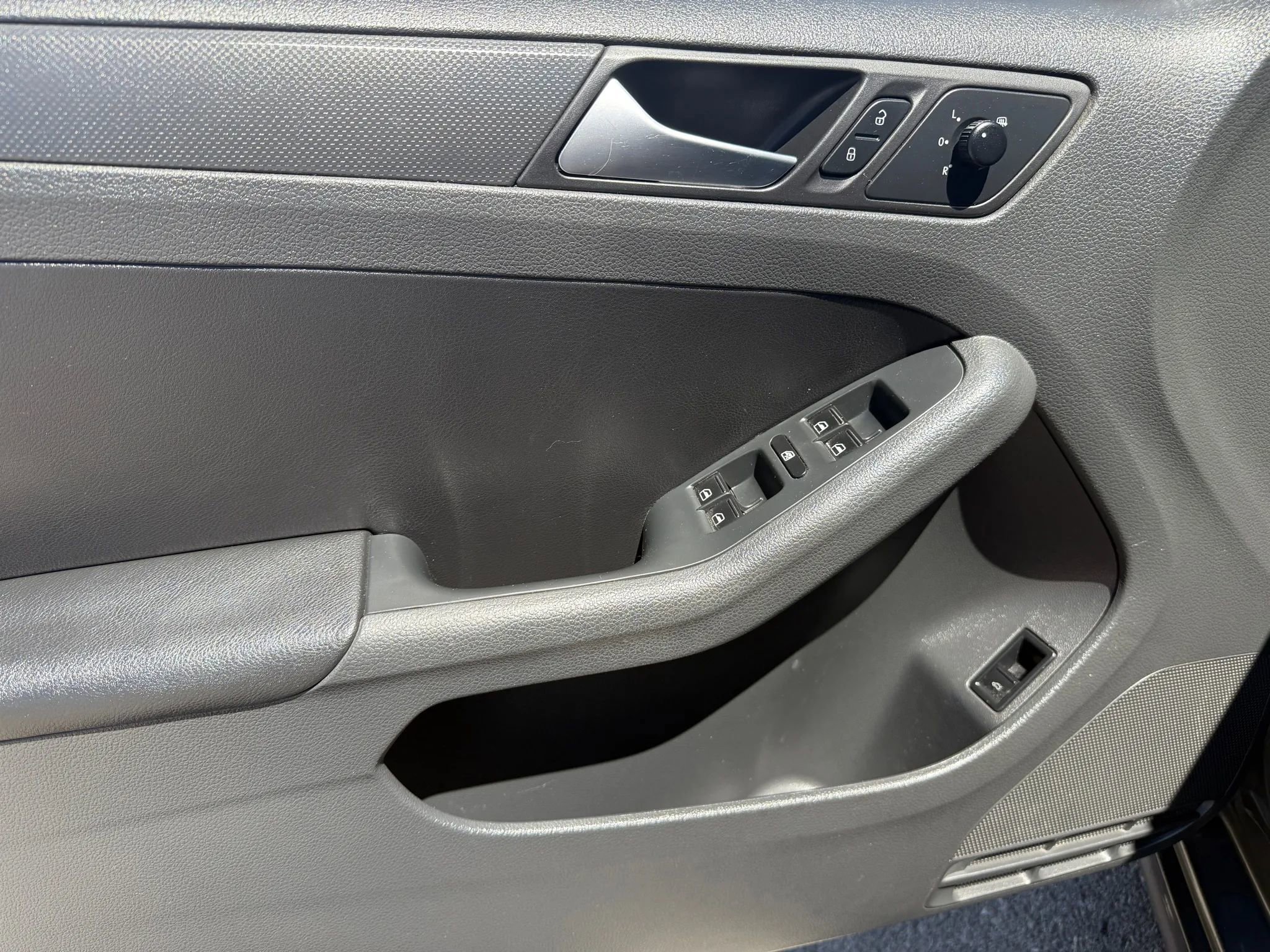 Used 2012 Volkswagen Jetta SE image 7