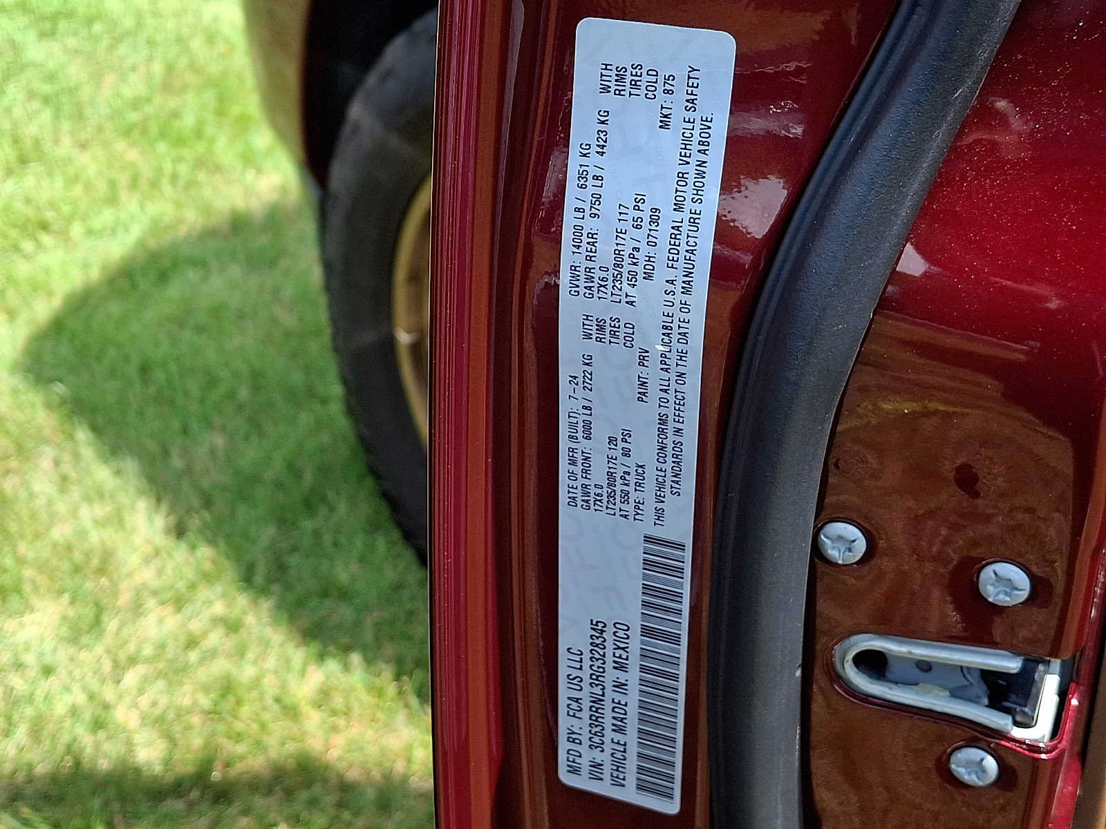 Used 2024 RAM 3500 Limited w/ Towing Technology Group AWD/4WD image 30