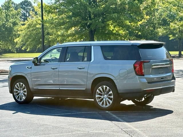 Used 2023 GMC Yukon XL Denali AWD/4WD image 4