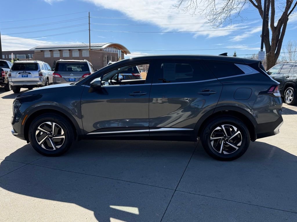 Used 2025 Kia Sportage LX image 7