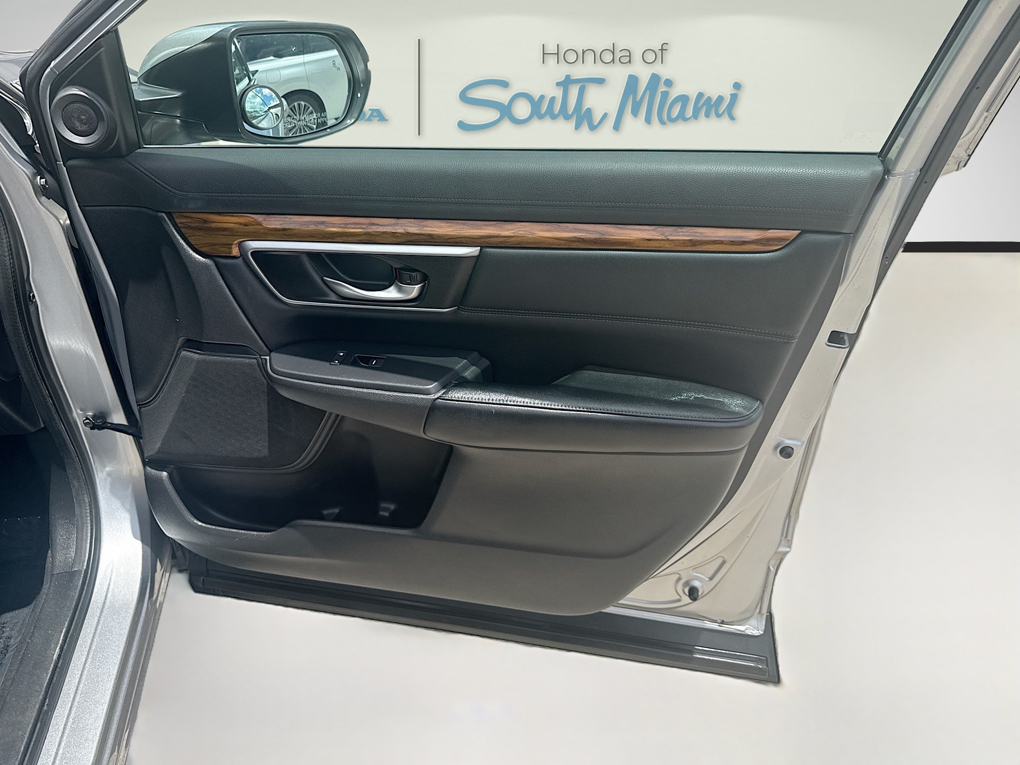 Certified 2017 Honda CR-V Touring image 34