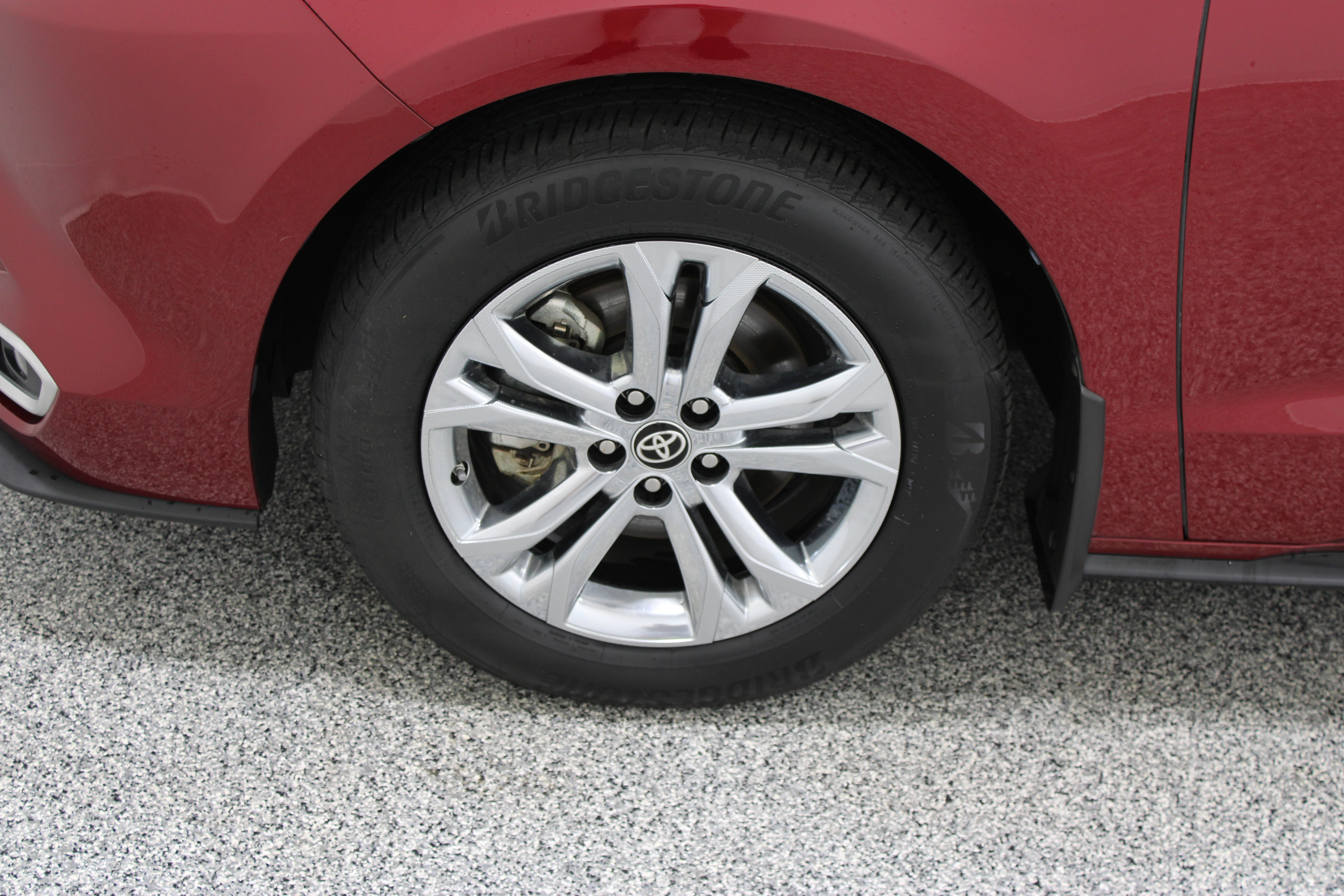 Used 2024 Toyota Sienna Platinum AWD/4WD image 11