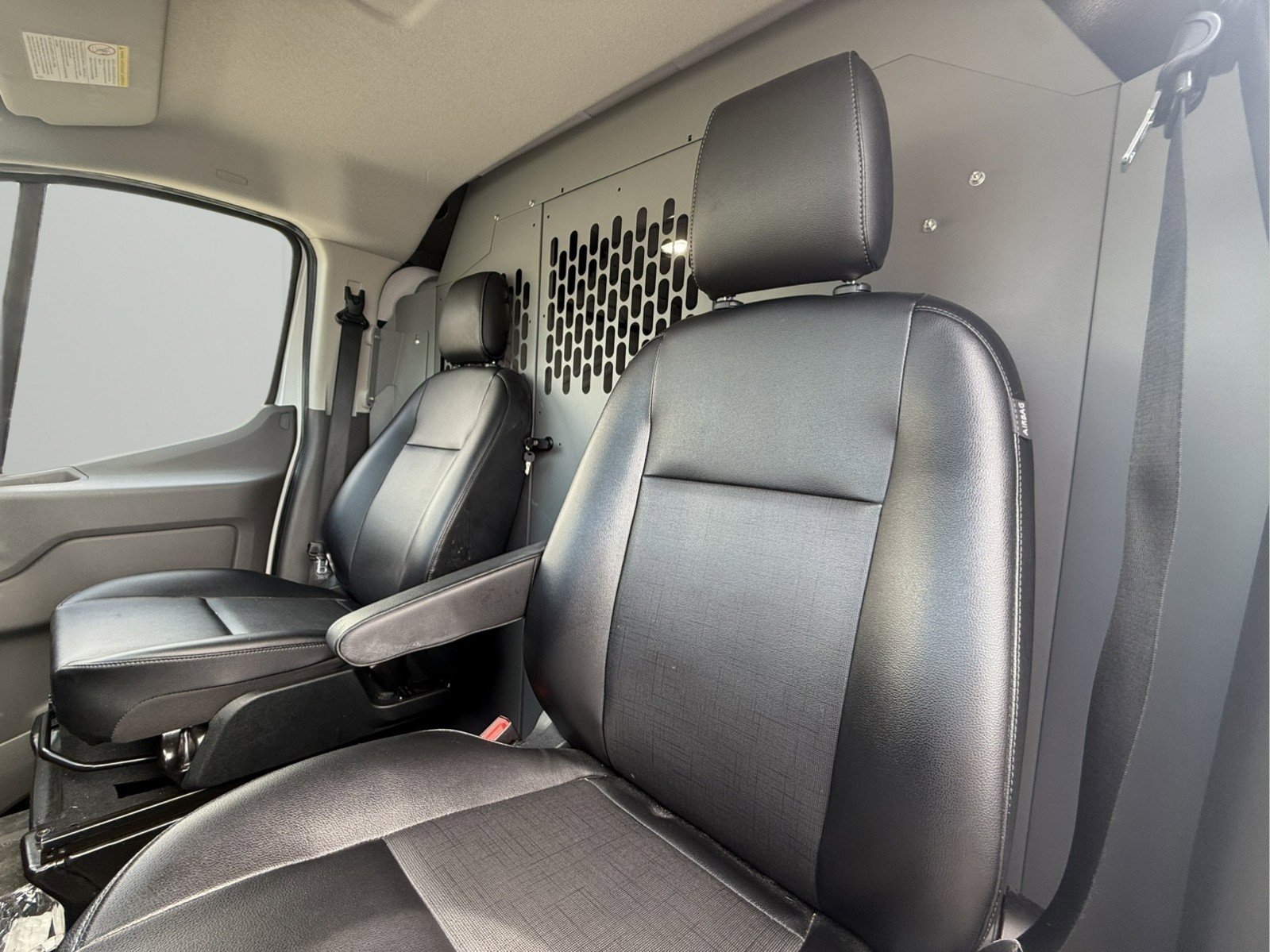 Used 2023 Ford Transit 250 Low Roof RWD image 10