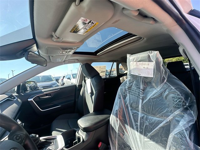 New 2025 Toyota RAV4 XLE w/ Convenience Package image 30