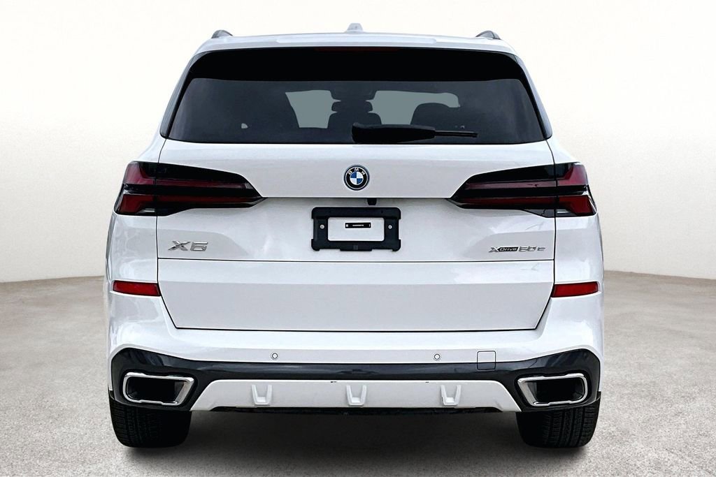 Used 2025 BMW X5 xDrive50e w/ M Sport Package image 6