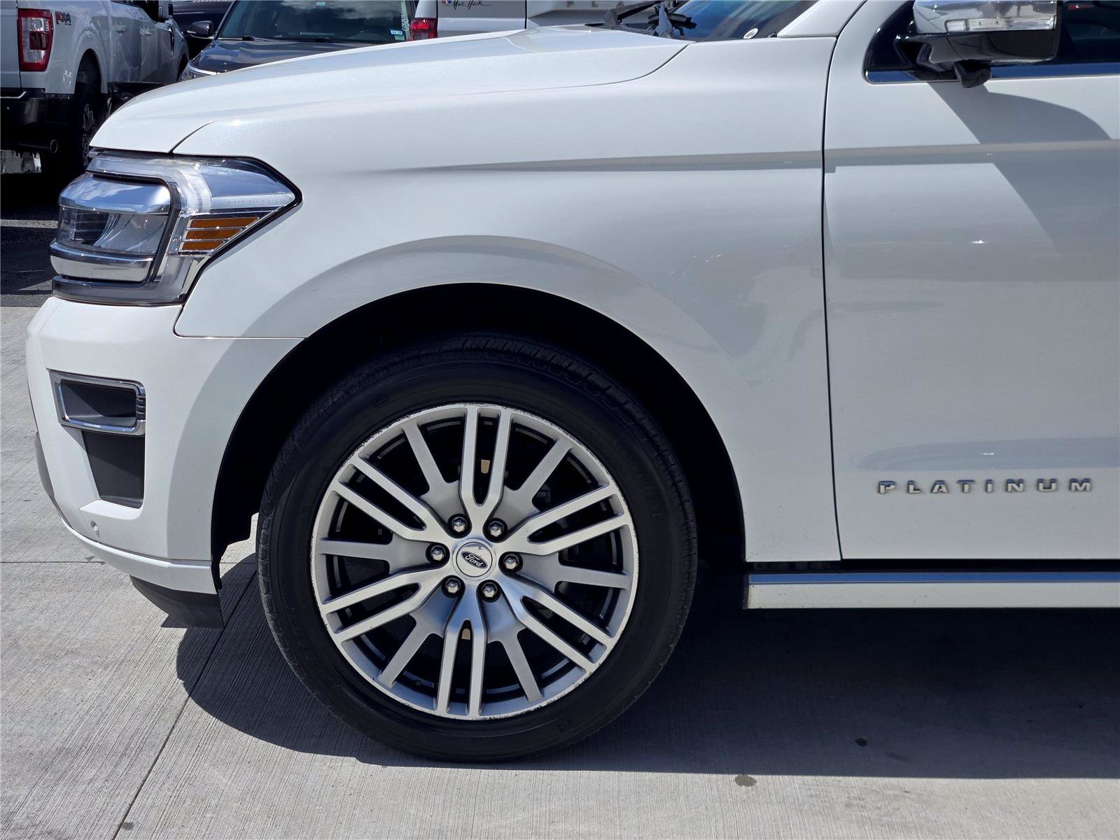 Used 2022 Ford Expedition Max Platinum RWD image 9