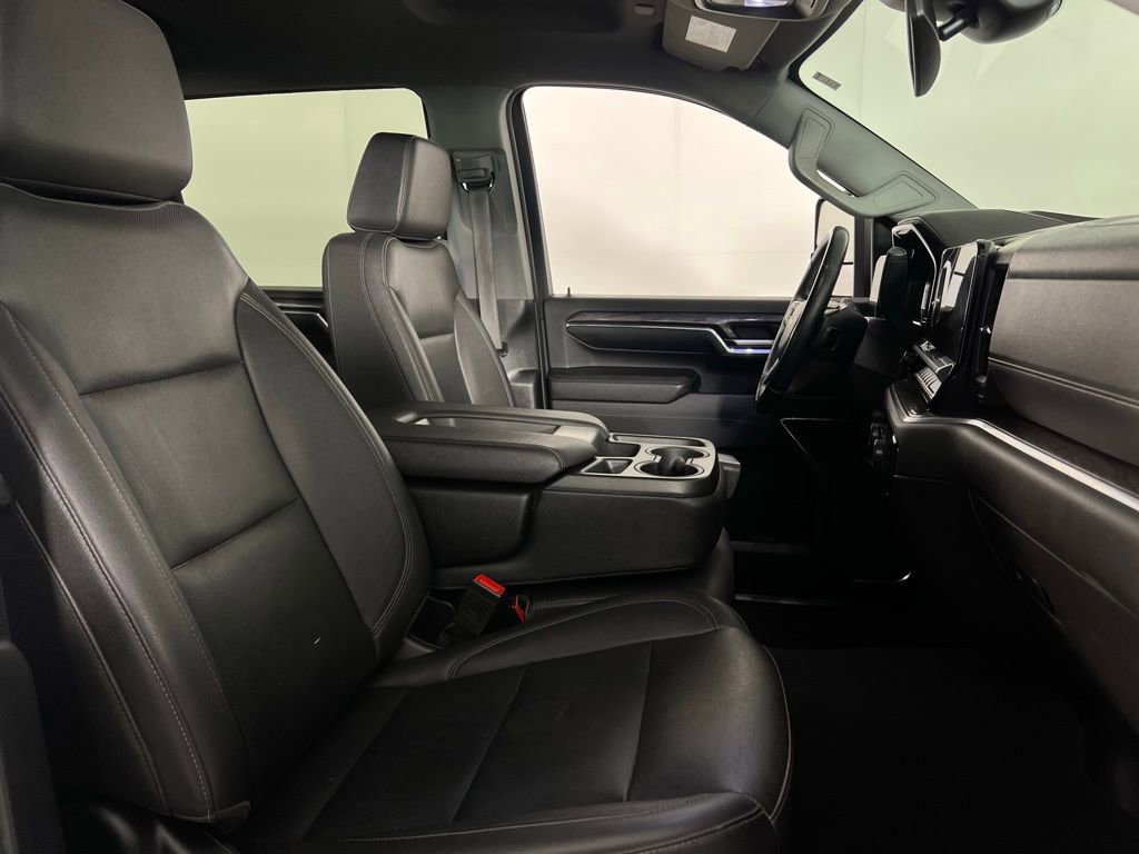 Used 2024 Chevrolet Silverado 2500 LTZ AWD/4WD image 32