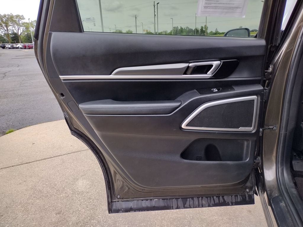 Used 2022 Kia Telluride S AWD/4WD image 24