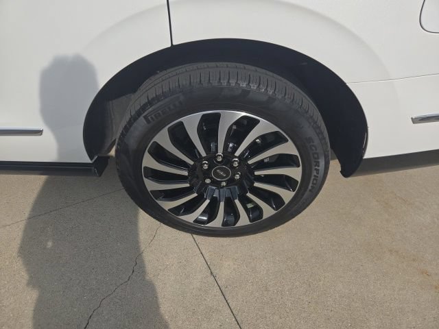 Certified 2022 Lincoln Navigator Black Label AWD/4WD image 20