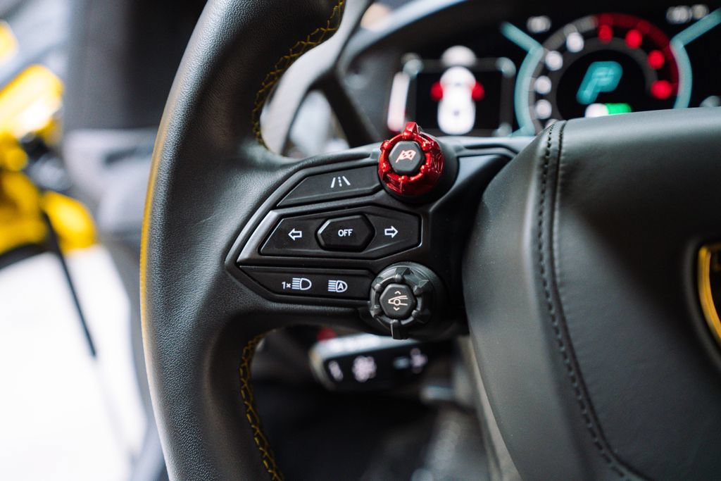 Used 2024 Lamborghini Revuelto AWD/4WD image 39
