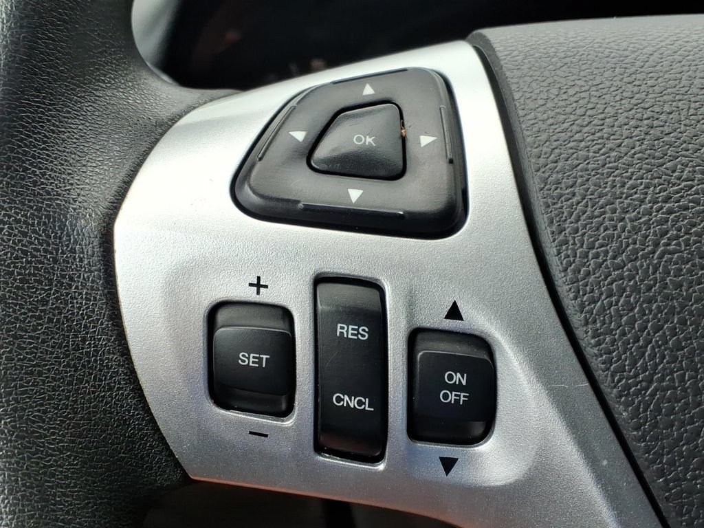 Used 2014 Ford Edge SE w/ Equipment Group 101A FWD image 7