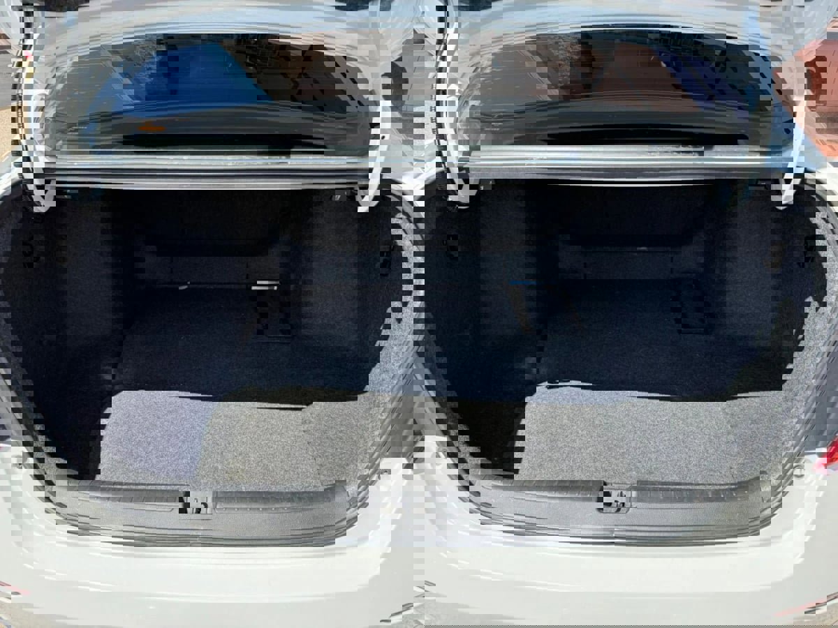 Used 2018 Honda Accord Sport image 14