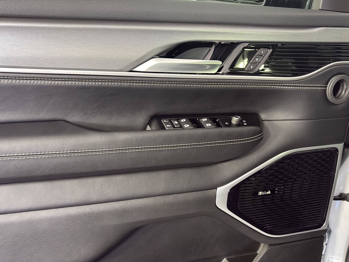New 2026 Jeep Grand Wagoneer Limited AWD/4WD image 15