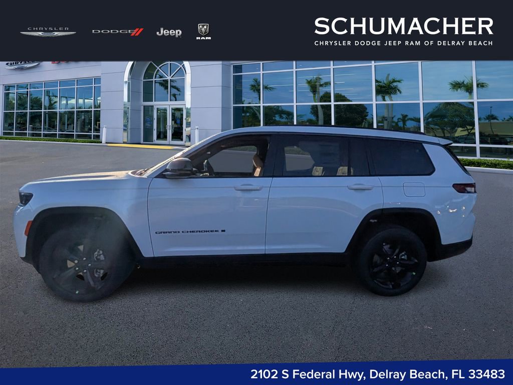 New 2026 Jeep Grand Cherokee L Limited RWD image 4