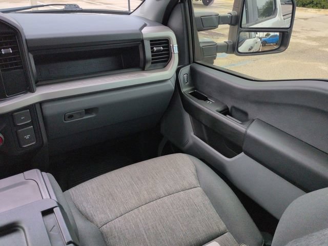 Used 2023 Ford F350 XL w/ 360-Degree Camera Package AWD/4WD image 16