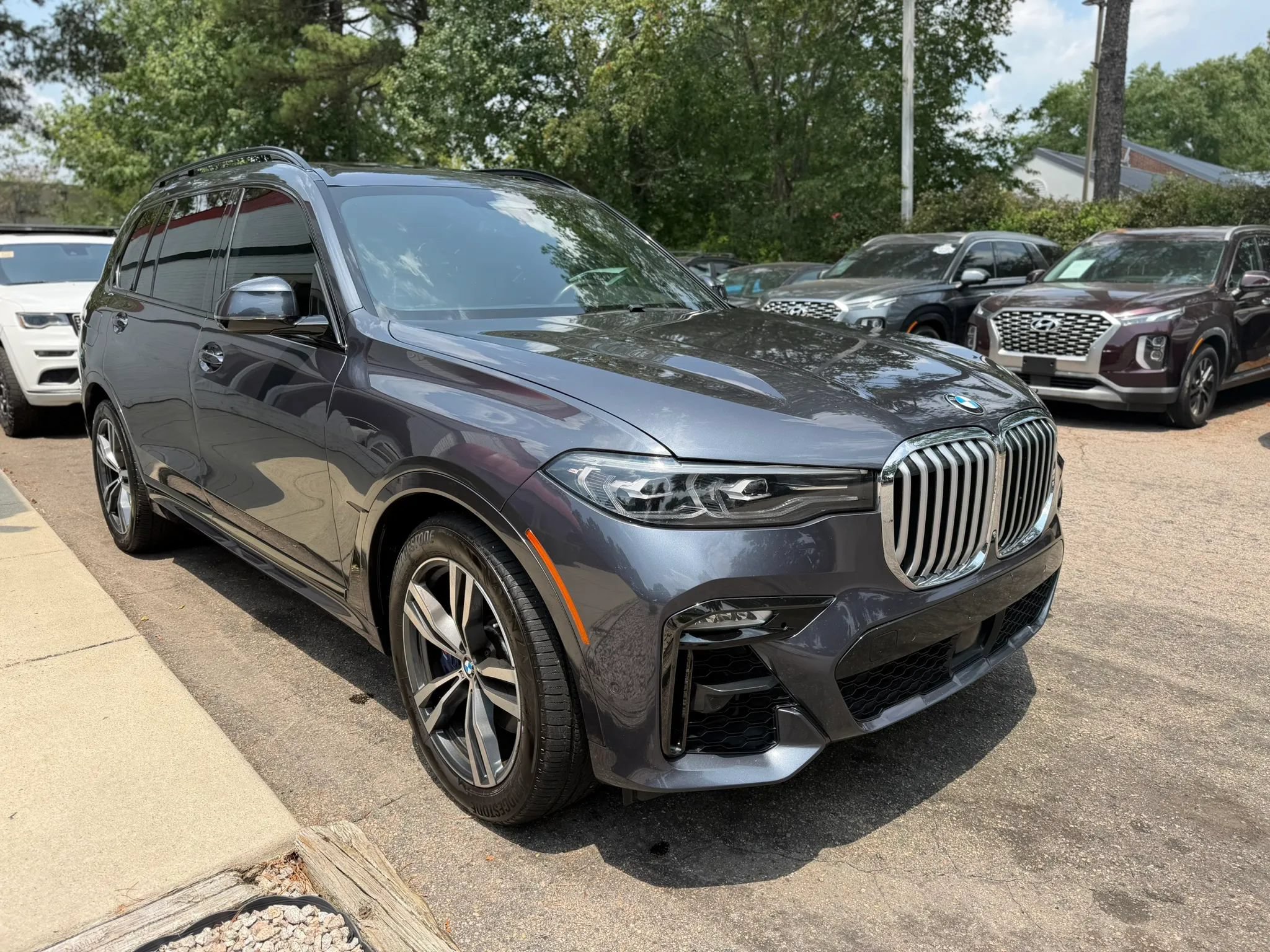 Used 2019 BMW X7 xDrive50i w/ Dynamic Handling Package AWD/4WD image 4