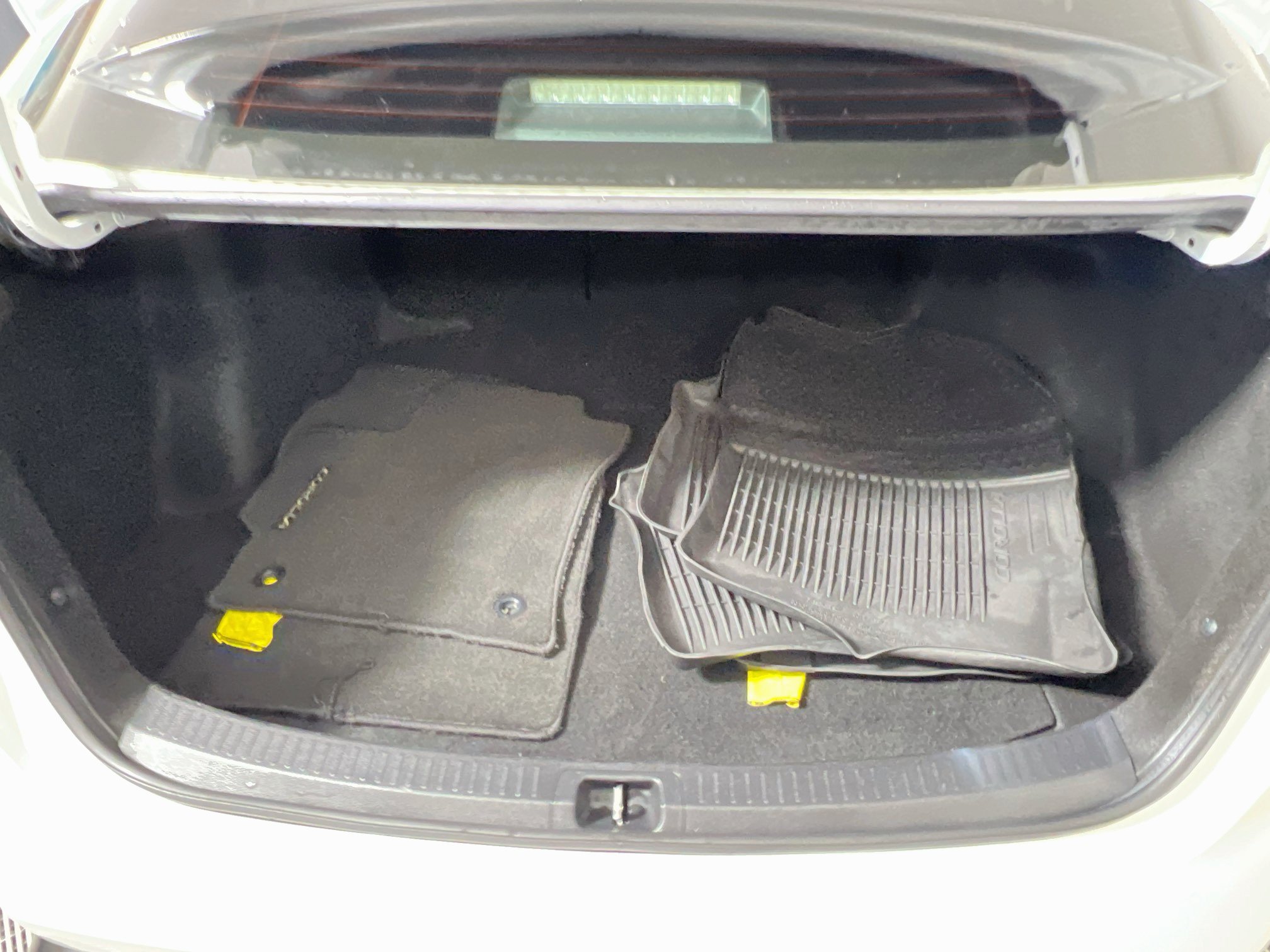 Used 2023 Toyota Corolla SE FWD image 34