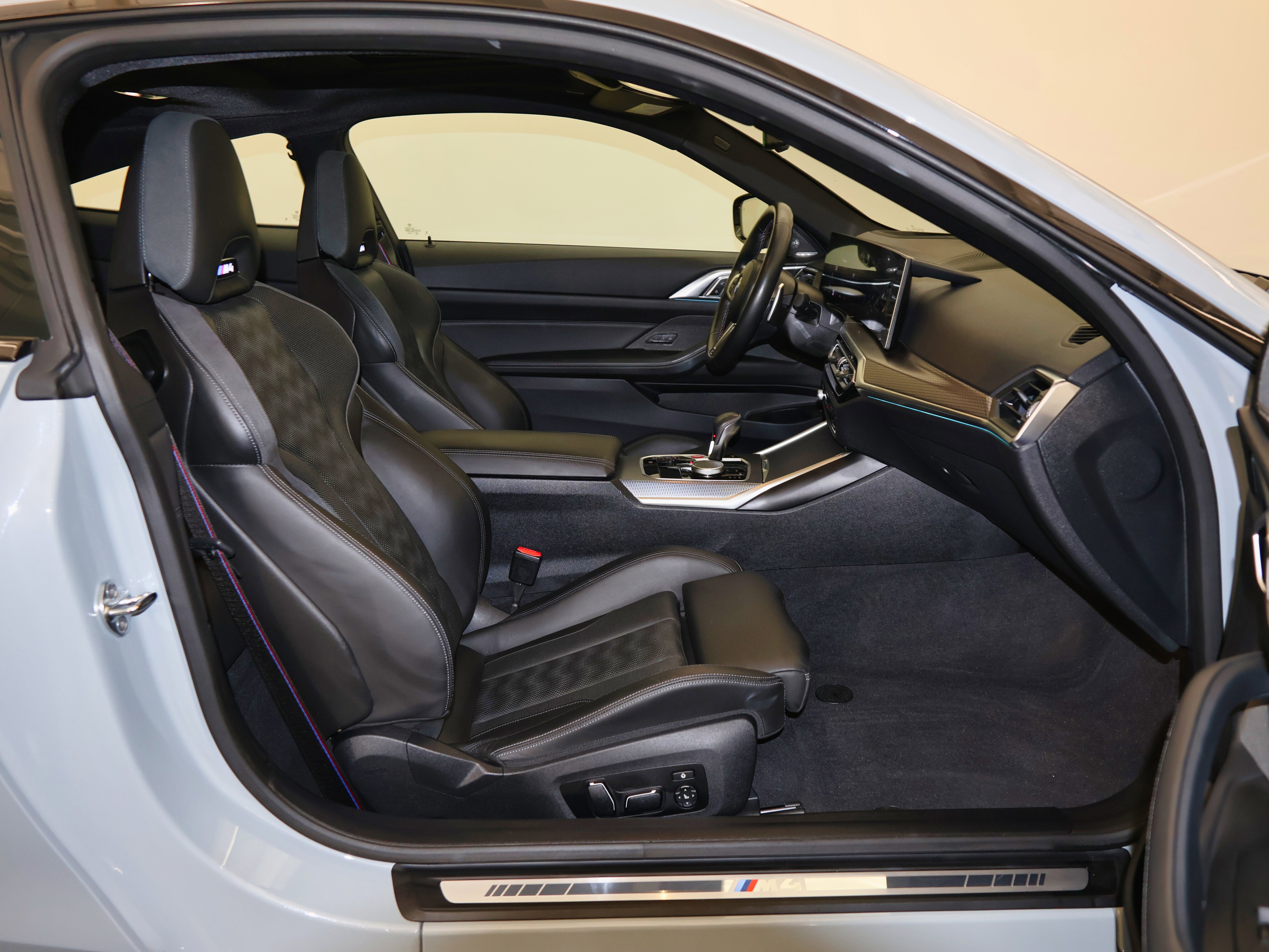 Used 2024 BMW M4 xDrive Competition w/ Executive Package image 46