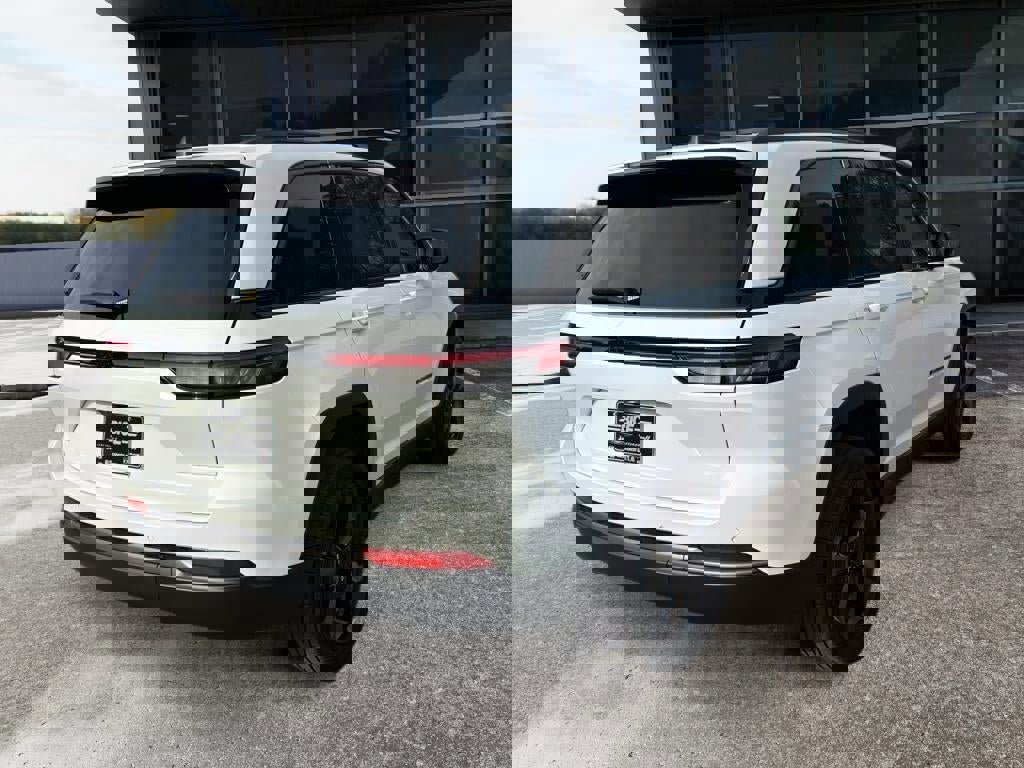 New 2026 Jeep Grand Cherokee Limited w/ Limited Altitude Package image 6