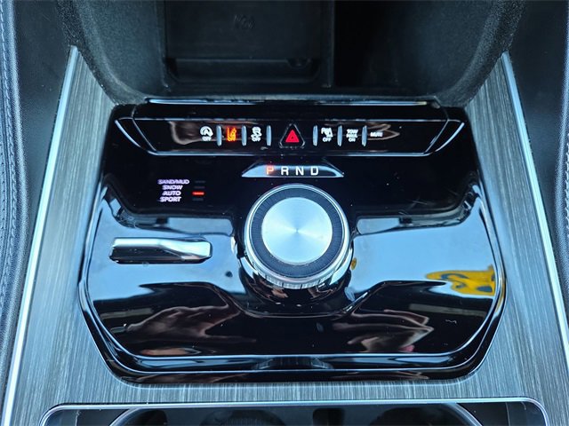 Used 2023 Jeep Wagoneer L Series II image 25