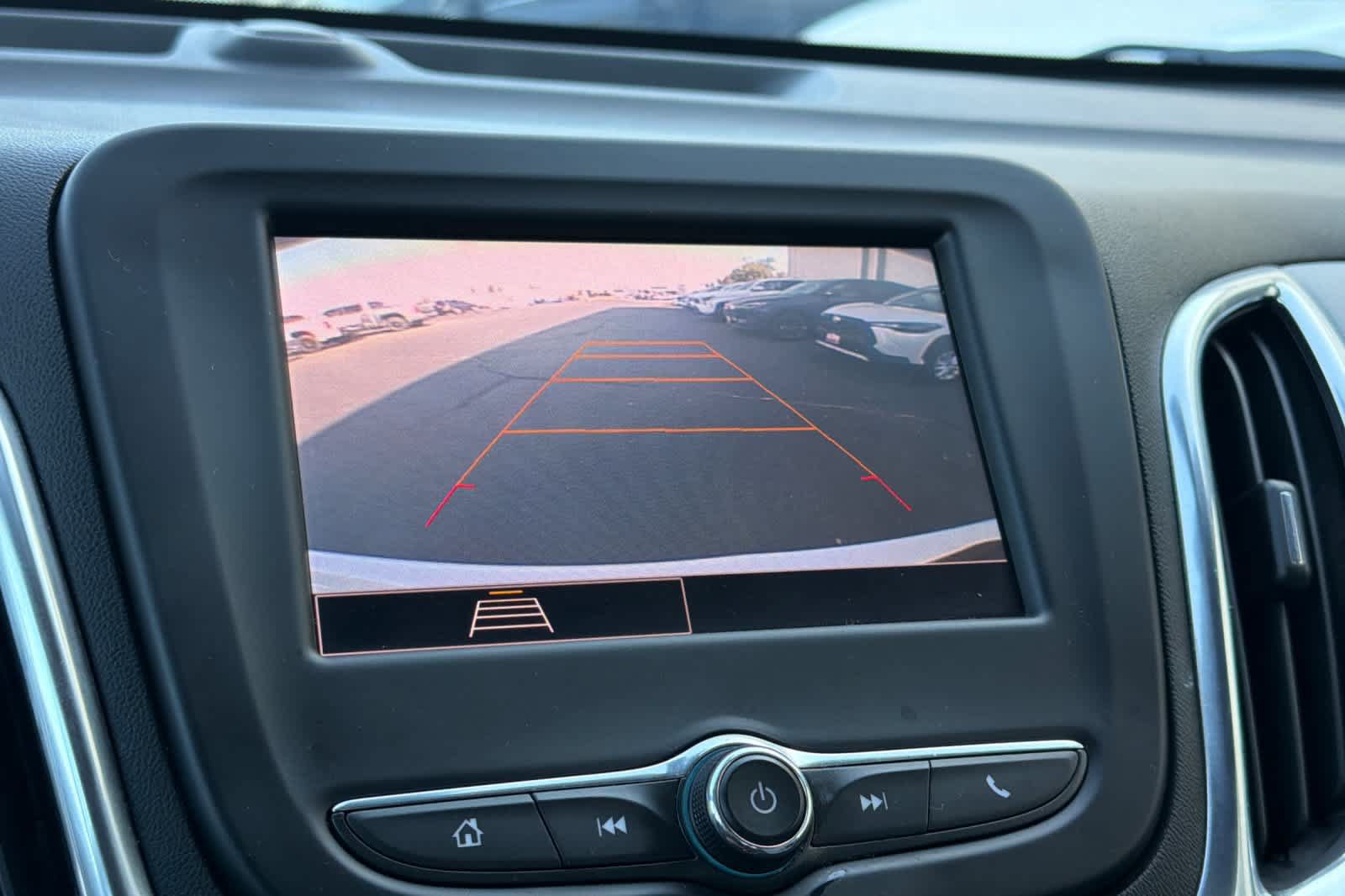 Used 2022 Chevrolet Equinox LT w/ LPO, Floor Liner Package FWD image 20