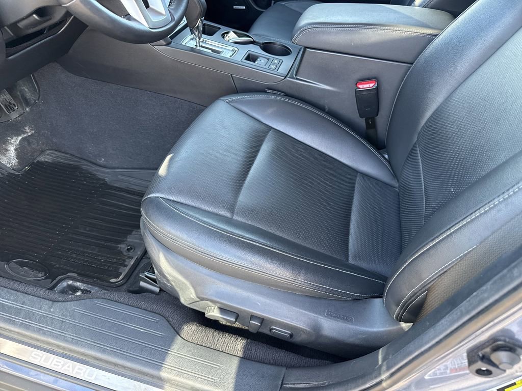 Used 2016 Subaru Outback 2.5i Limited image 11