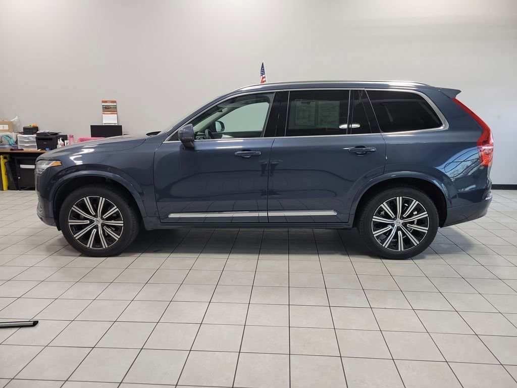 Used 2025 Volvo XC90 B5 Core image 33