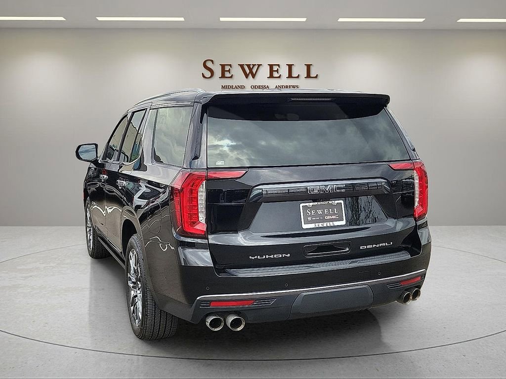 Used 2023 GMC Yukon Denali Ultimate AWD/4WD image 3