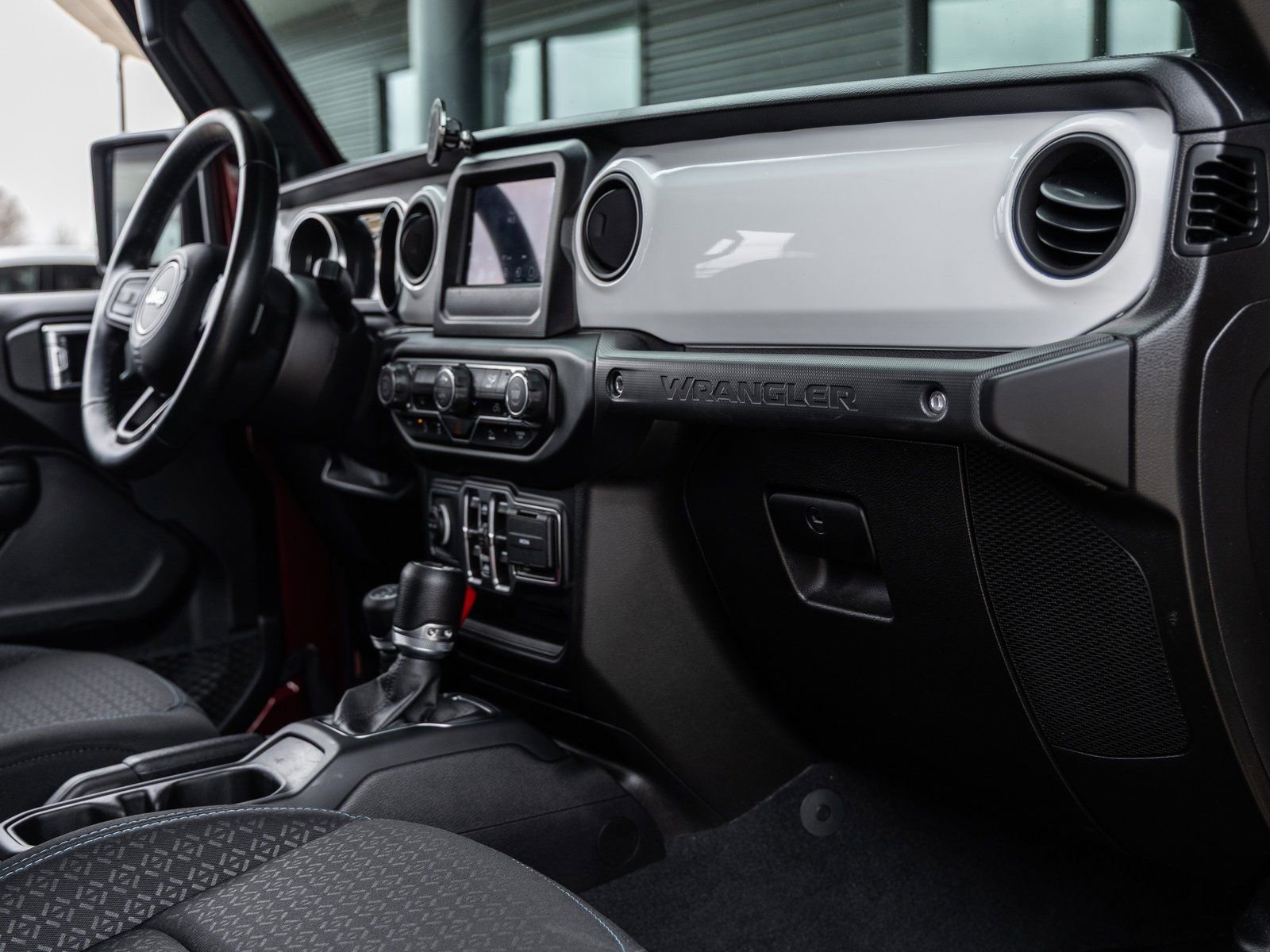 Used 2021 Jeep Wrangler Unlimited Islander image 43