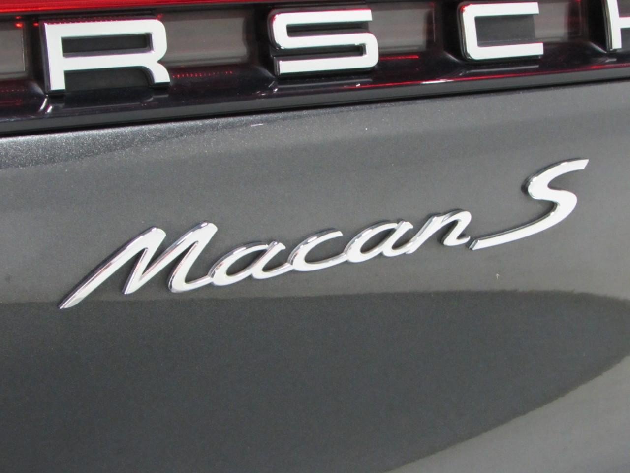 Used 2021 Porsche Macan S AWD/4WD image 38