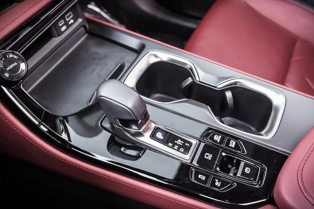 Used 2024 Lexus NX 450h+ AWD w/ Luxury Package image 17