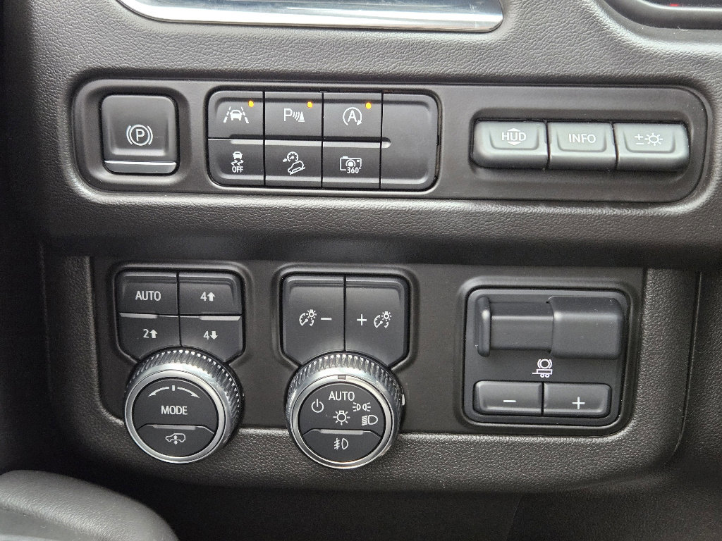 Used 2023 GMC Yukon AT4 w/ AT4 Premium Plus Package image 24