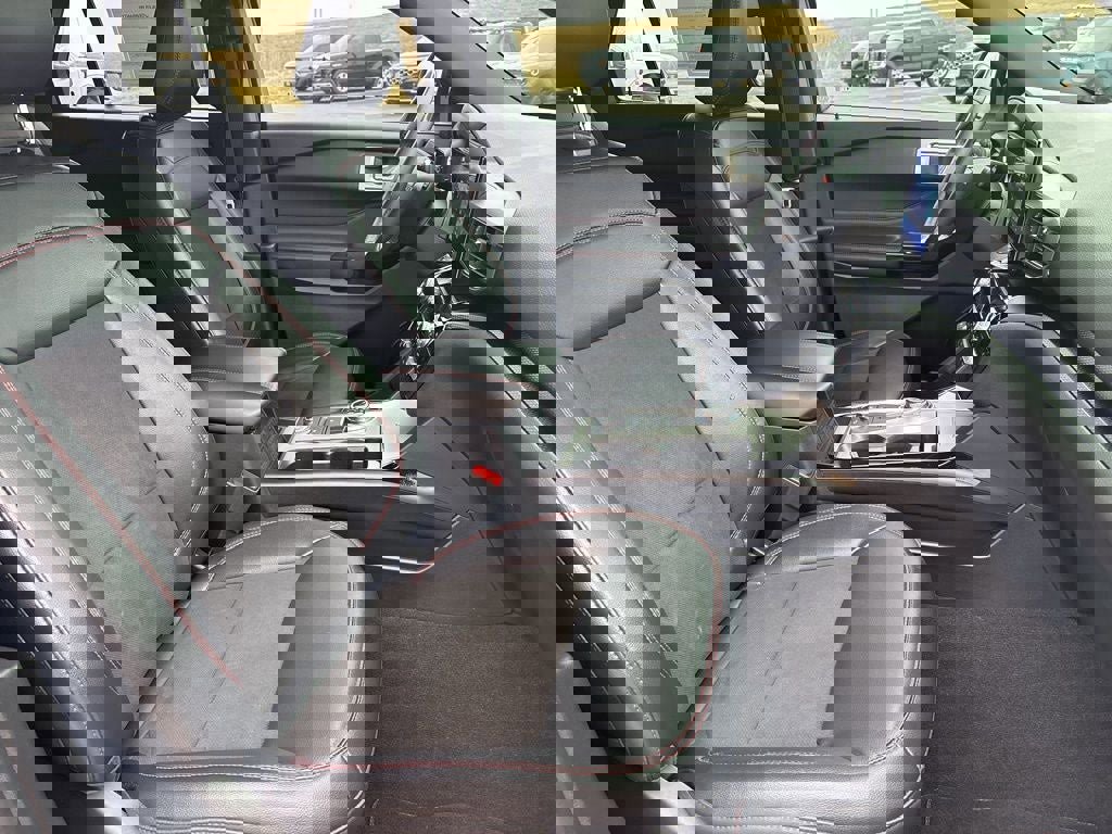 Used 2024 Ford Explorer ST-Line w/ Class IV Trailer Tow Package image 20