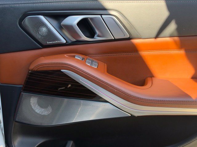 Certified 2025 BMW X7 M60i AWD/4WD image 31
