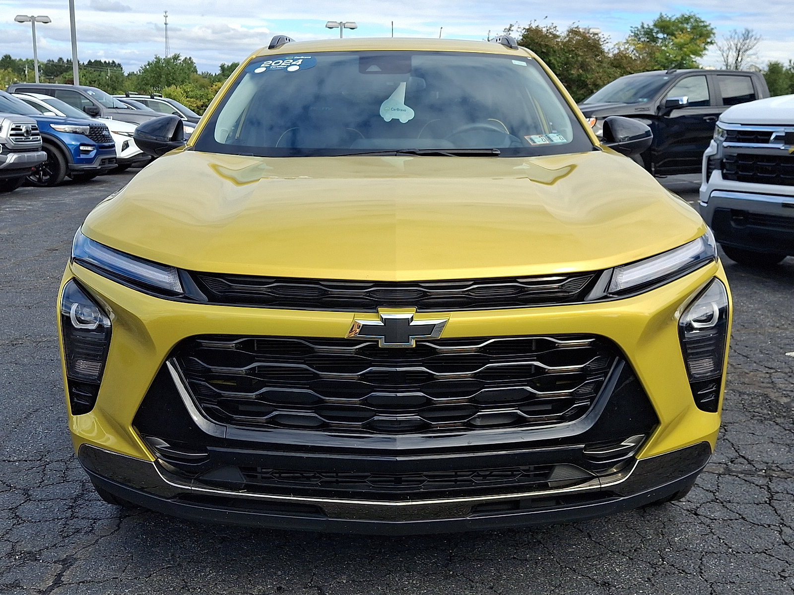Certified 2024 Chevrolet Trax ACTIV w/ Driver Confidence Package FWD image 2
